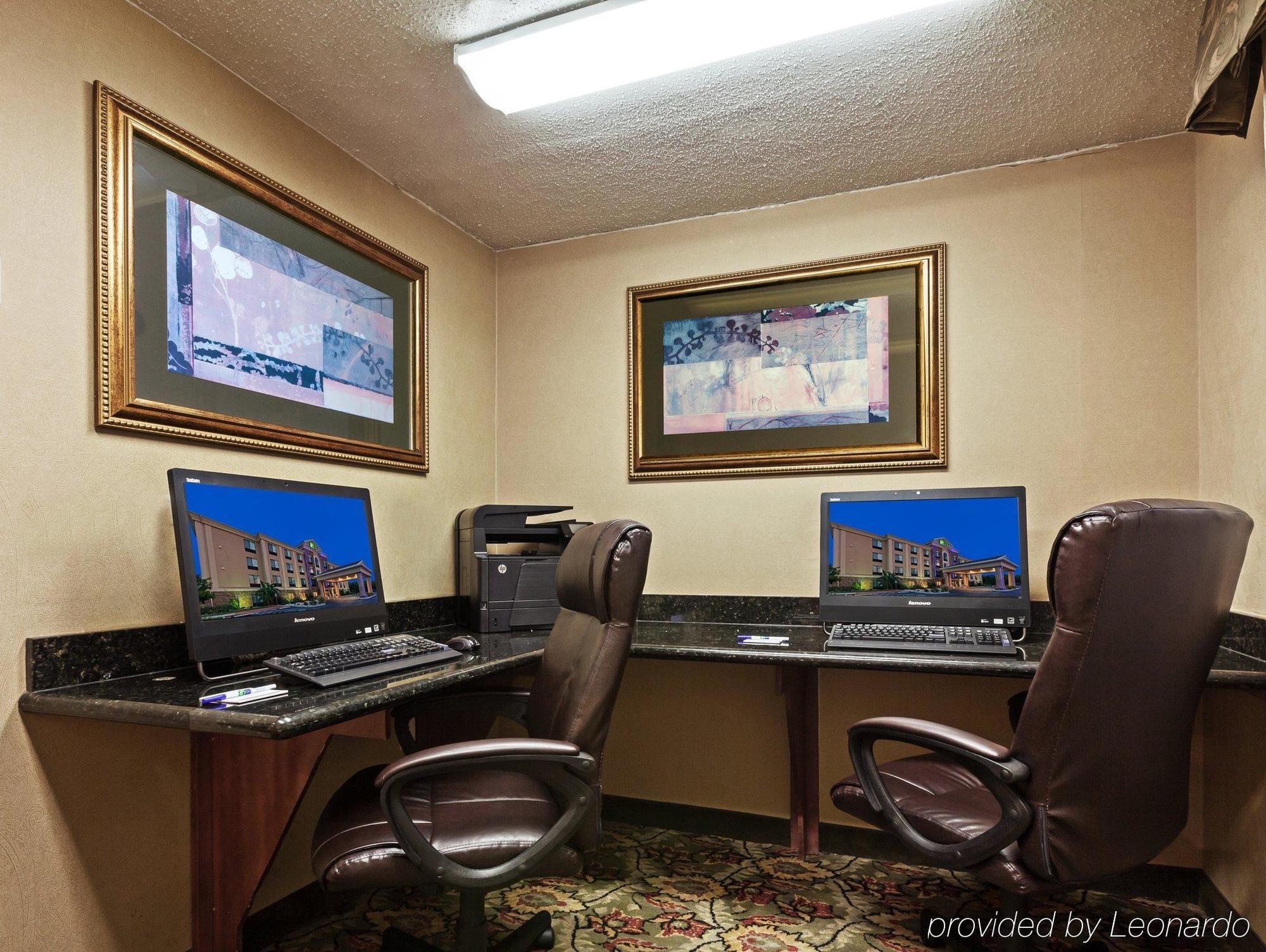 Holiday Inn Express & Suites Selma By Ihg Exteriér fotografie