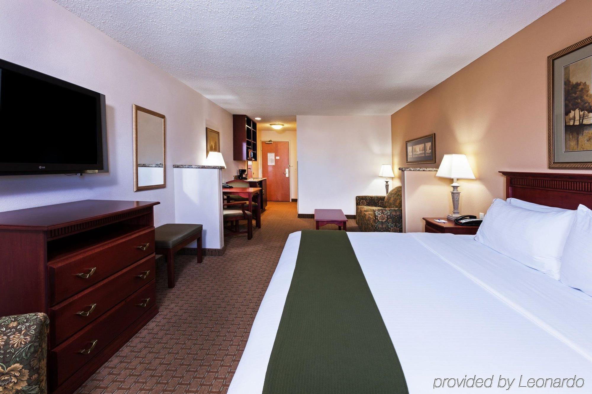 Holiday Inn Express & Suites Selma By Ihg Exteriér fotografie
