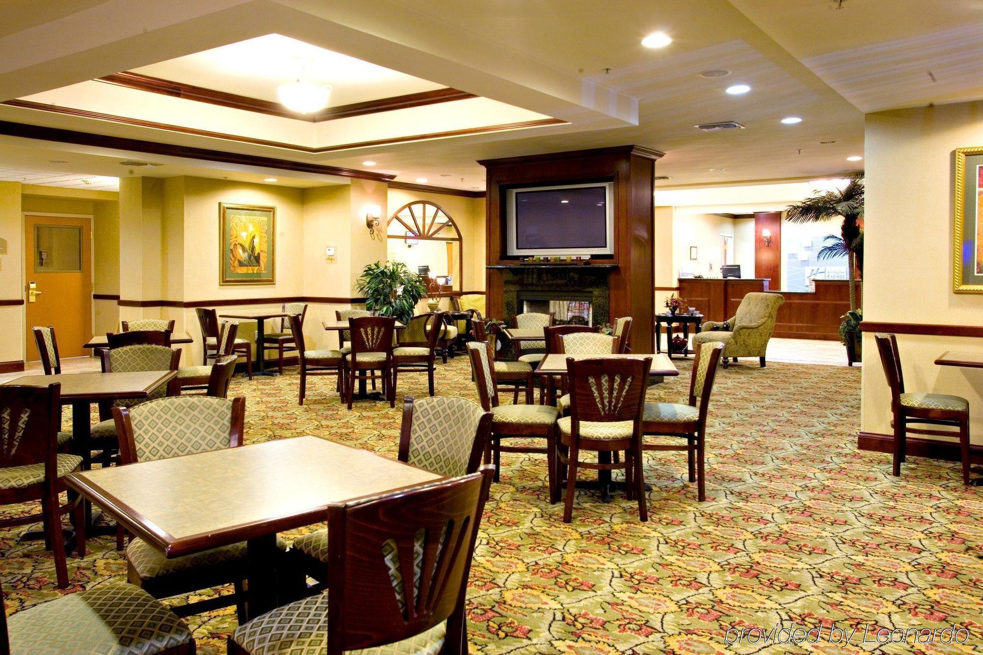 Holiday Inn Express & Suites Selma By Ihg Exteriér fotografie